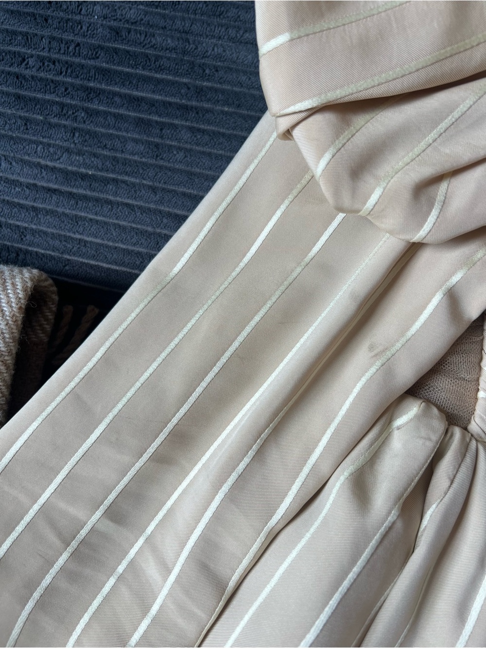 KHAITE Cream Pinstripe Puff-Sleeve Peplum Top - Picture 7 of 10